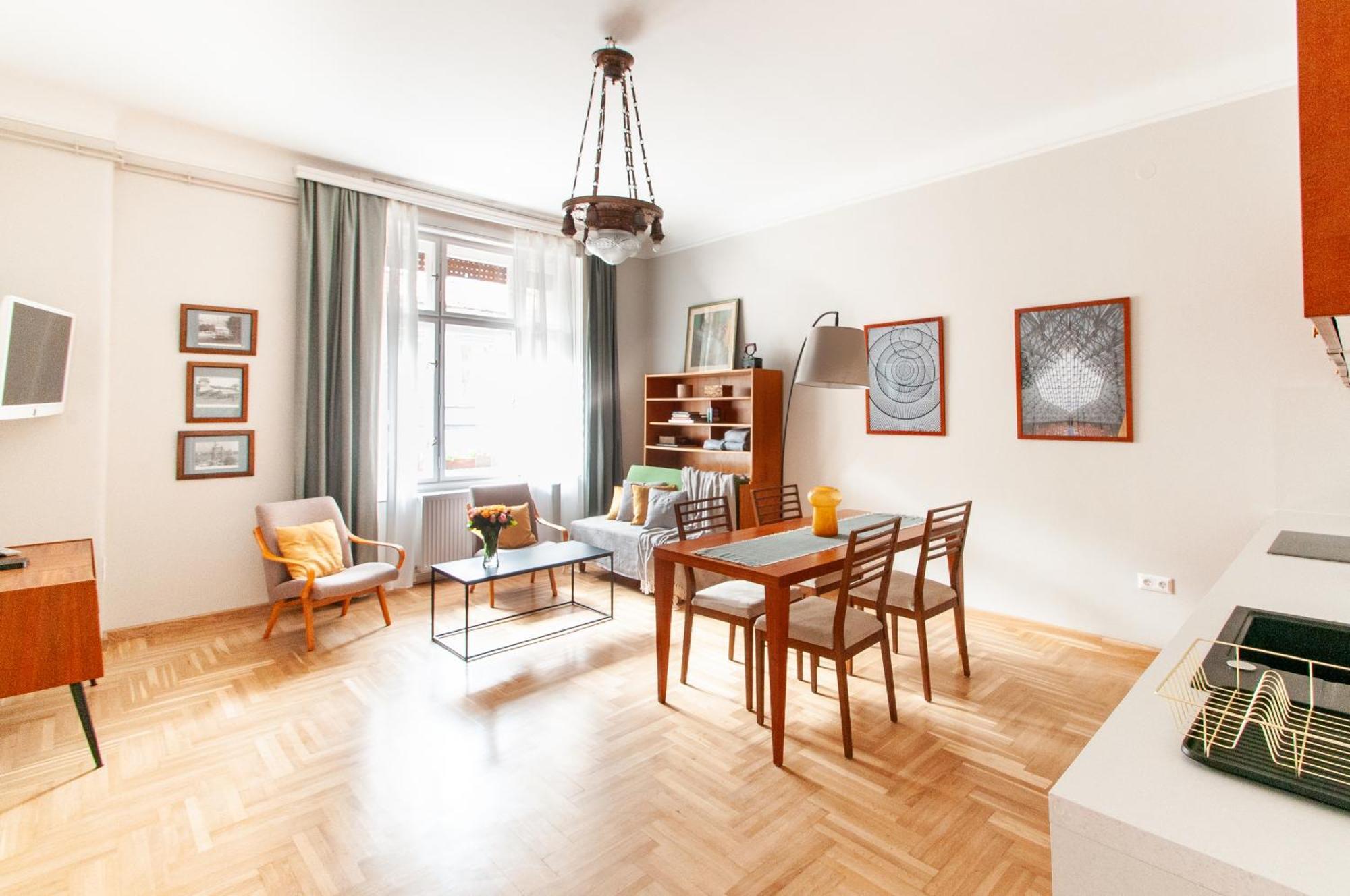 Spacious Family Suite Along River Side, In The Heart Of Buda Budapest Ngoại thất bức ảnh
