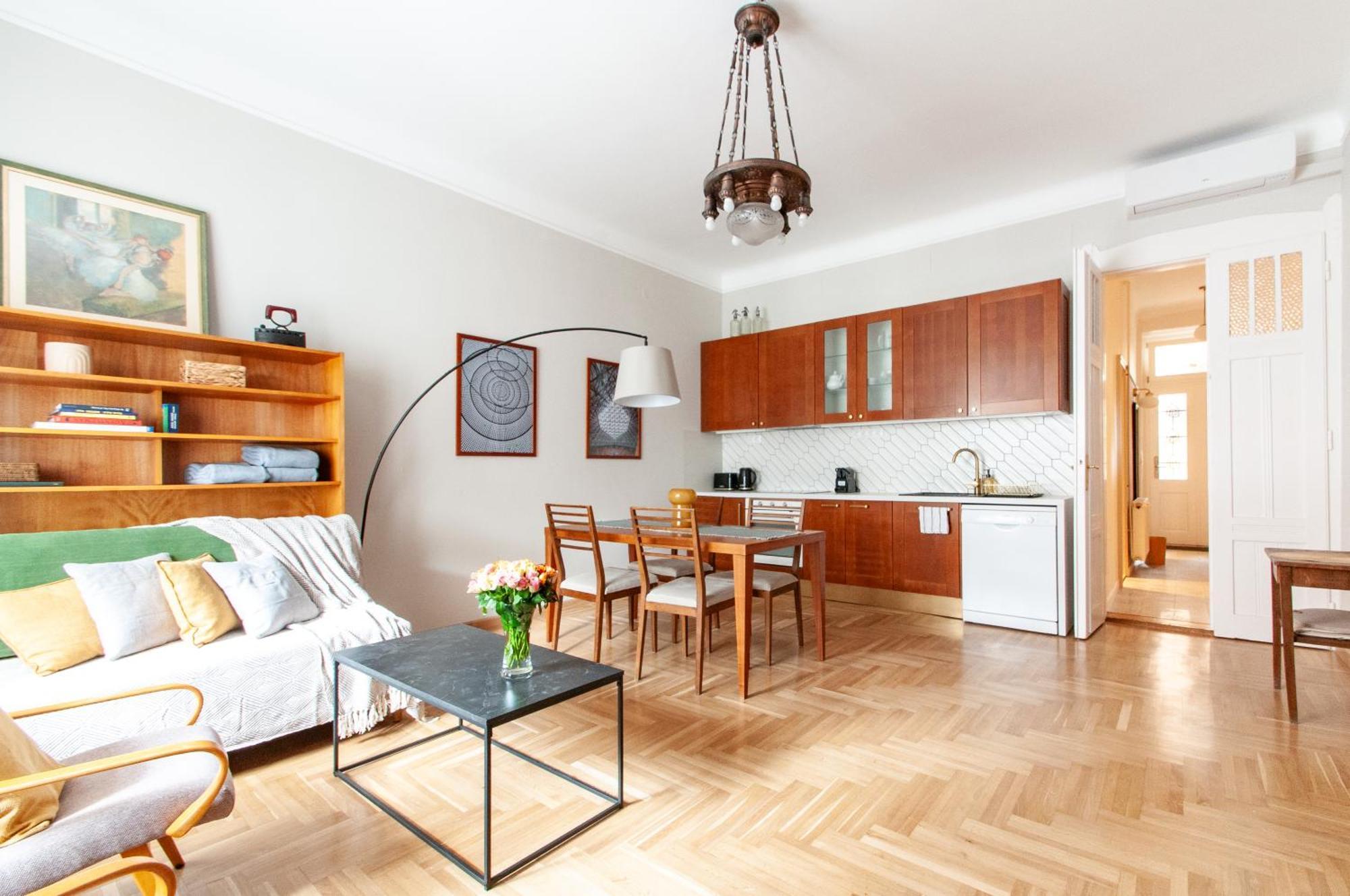 Spacious Family Suite Along River Side, In The Heart Of Buda Budapest Ngoại thất bức ảnh