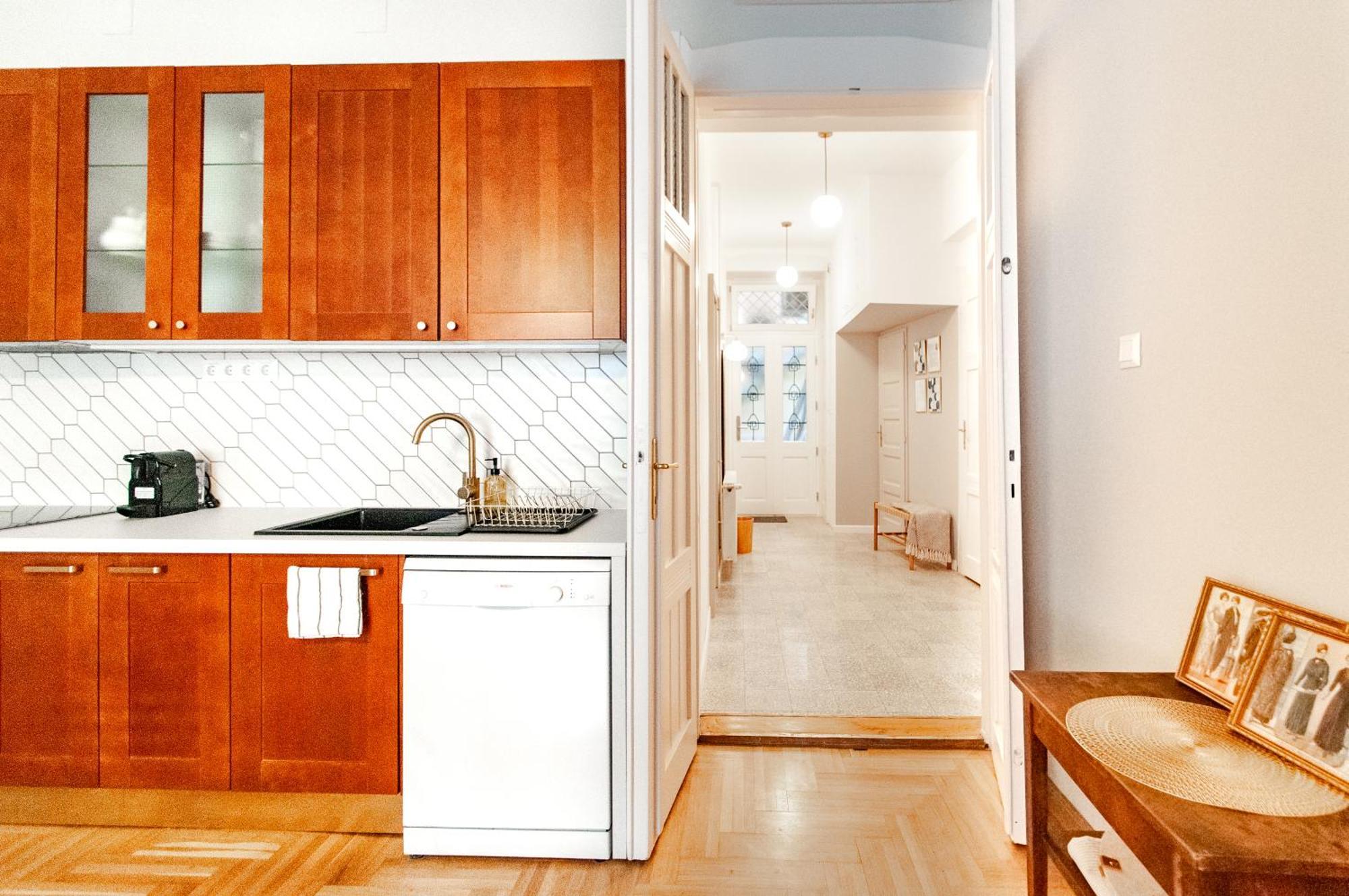 Spacious Family Suite Along River Side, In The Heart Of Buda Budapest Ngoại thất bức ảnh