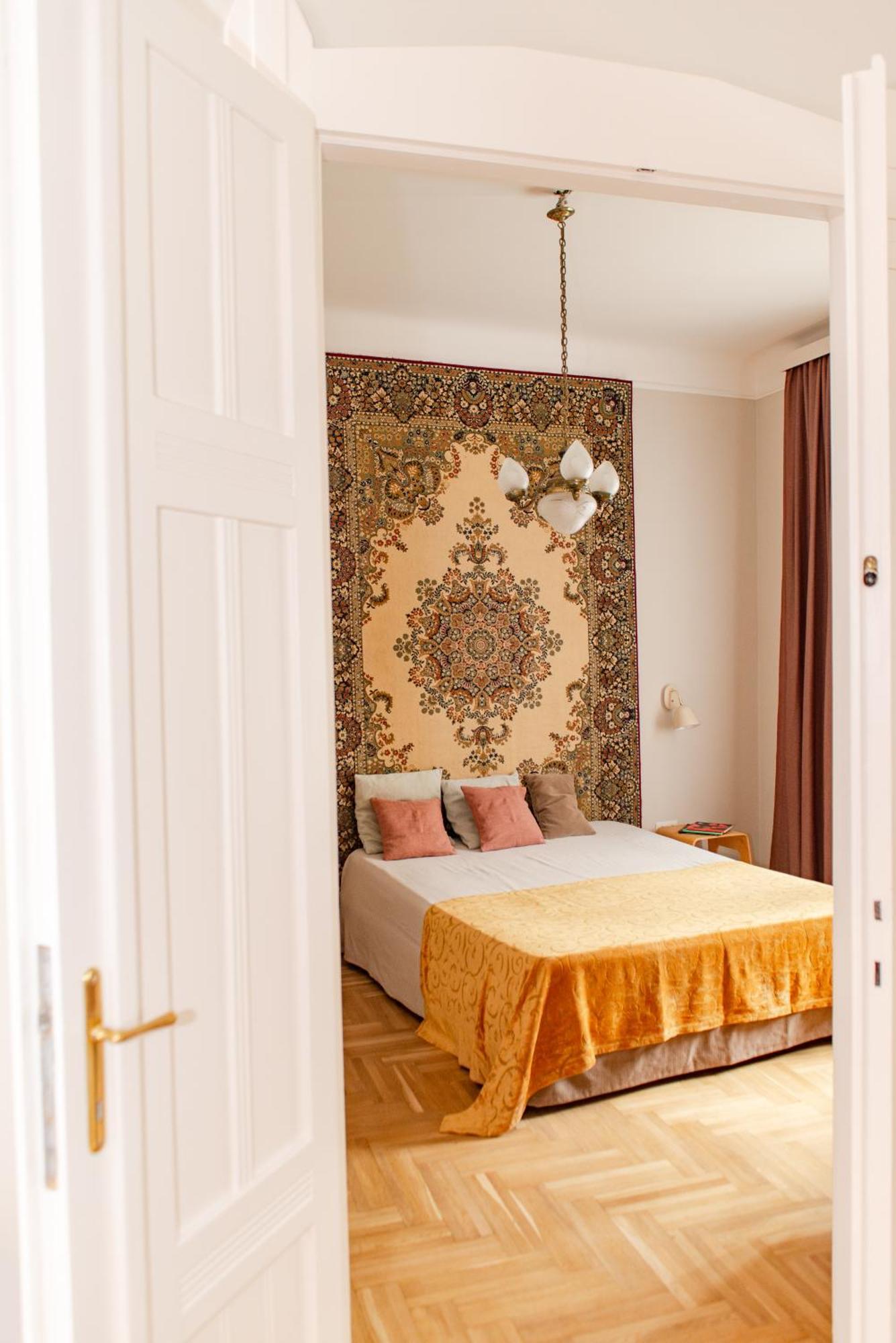 Spacious Family Suite Along River Side, In The Heart Of Buda Budapest Ngoại thất bức ảnh